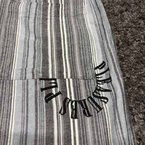 Pleasures Goose Men's Easy Pants Size XXL Graphic on Pant Leg Pre-Owned - Picture 5 of 5